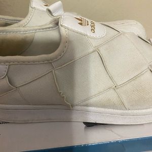 Adidas slip ons size 8